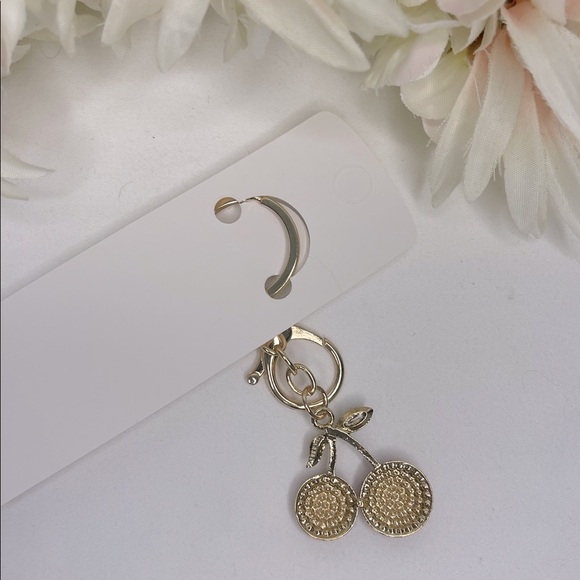Mint Cherry Keychain/Bag Charm with Gold Accents NWT - Picture 2 of 3